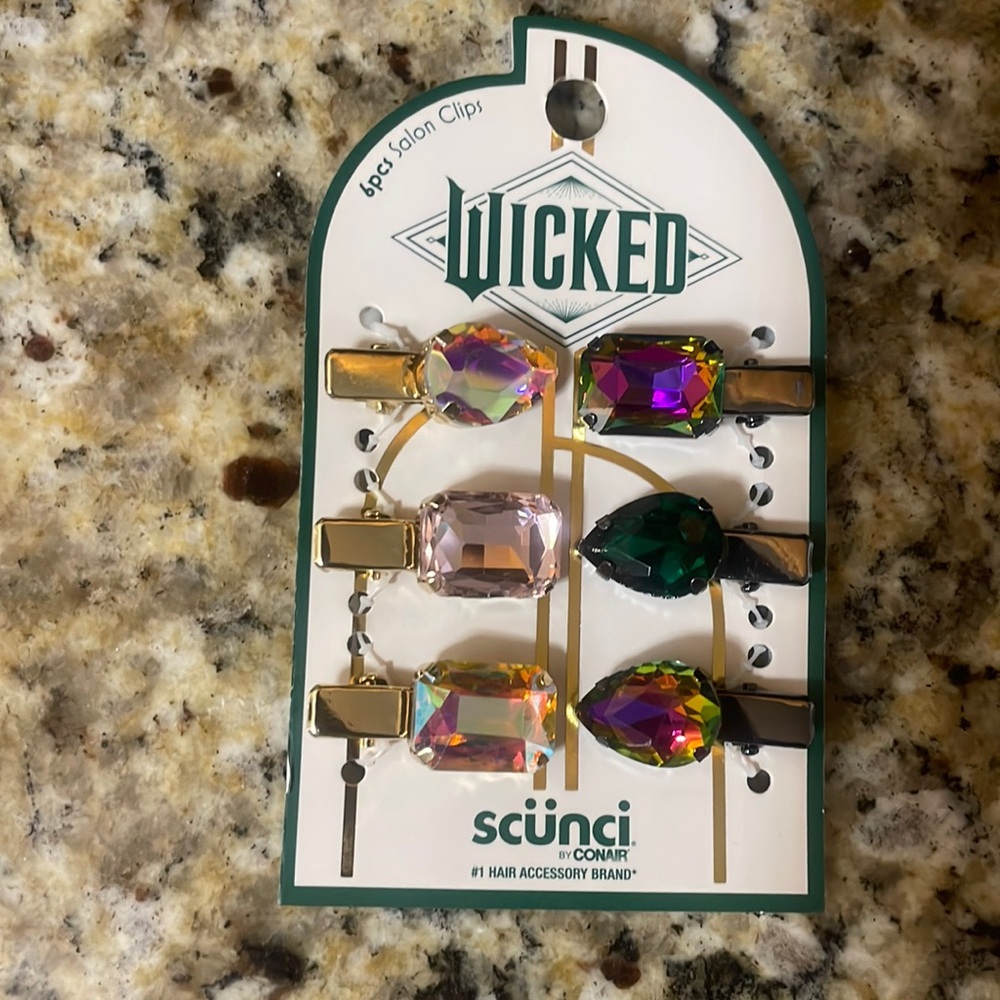 a wicked Hair clips